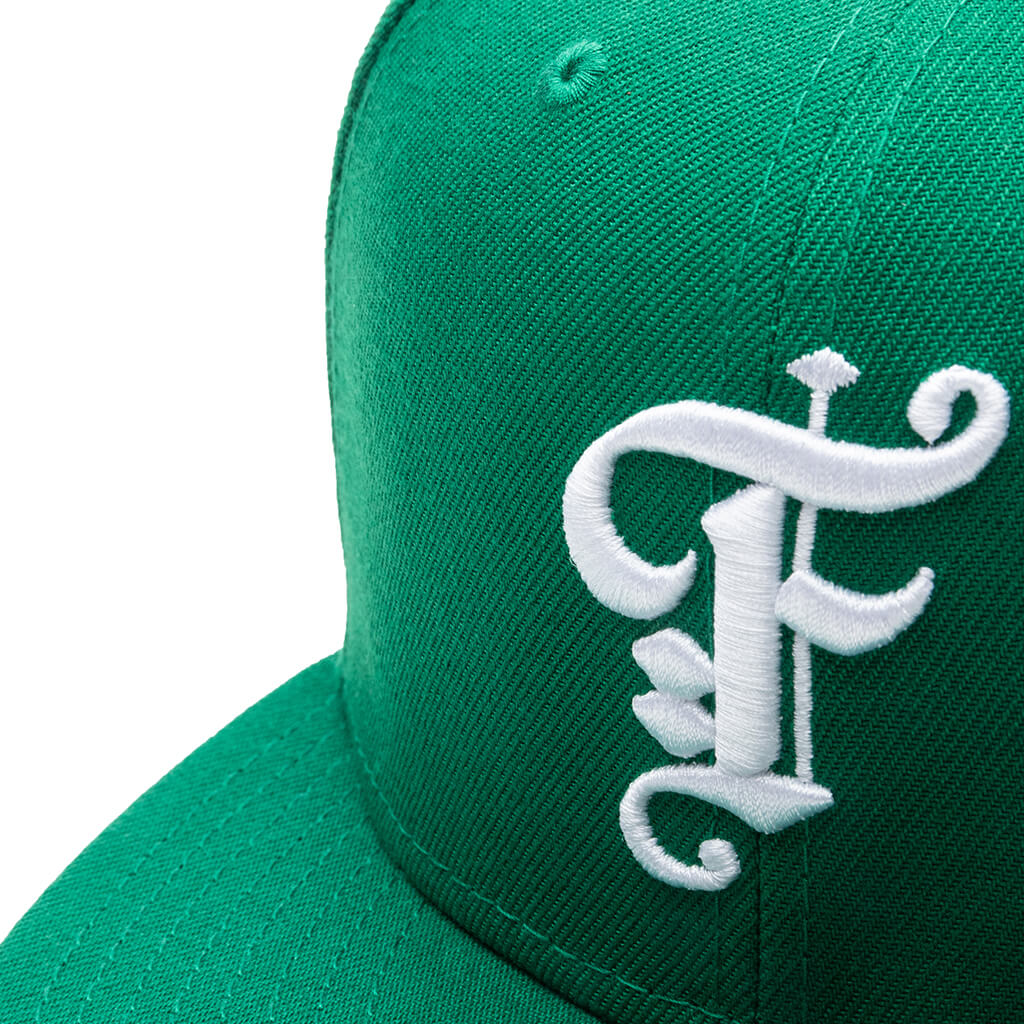 Feature x New Era Old English Fitted Hat - Kelly Green