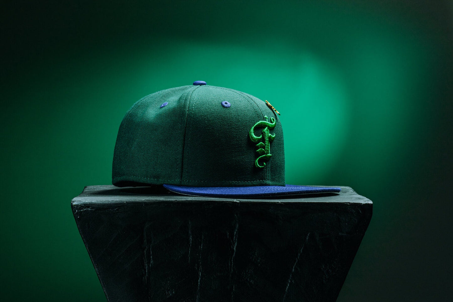 Feature x New Era "Timepiece" OE Fitted - Green/Royal