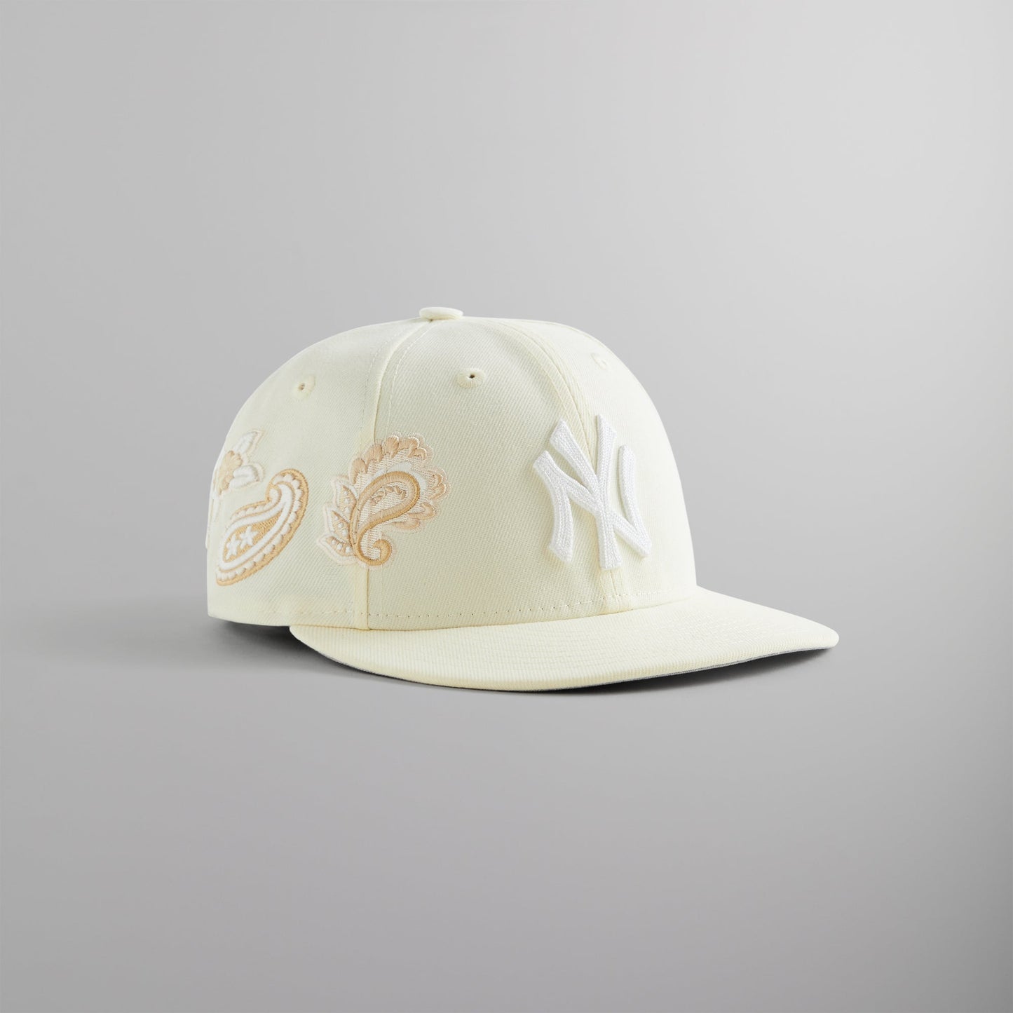 Kith & New Era for the New York Yankees Paisley 59FIFTY Low Profile - Sandrift