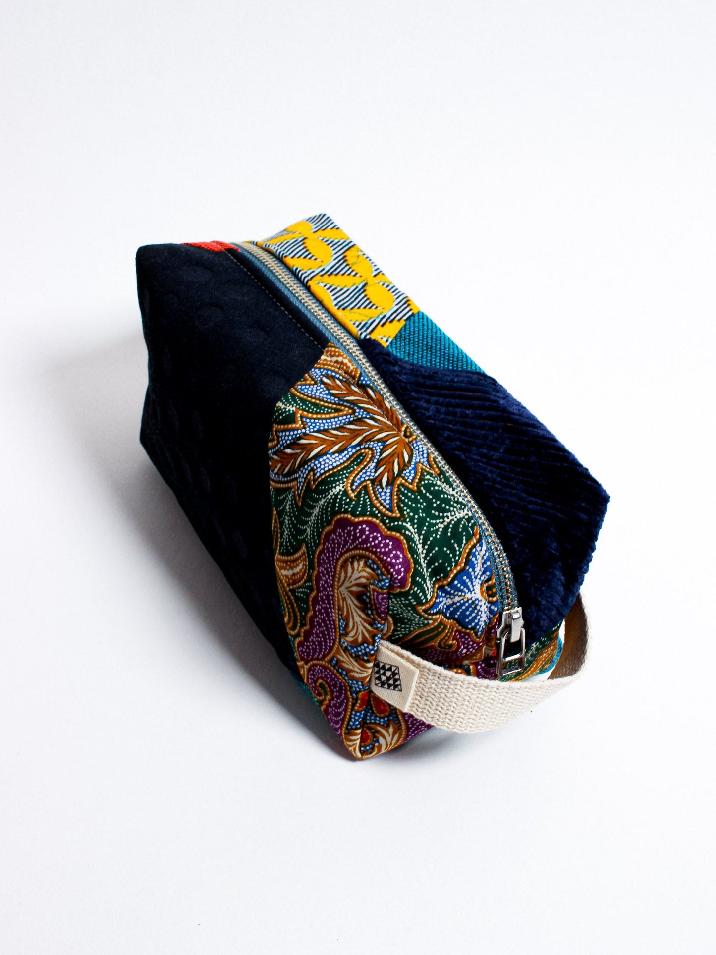 Patchwork Toiletry Pouch - Les Textiles Vagabonds - Berte