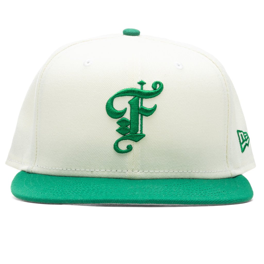 Feature x New Era OE Fitted Cap - Off-White/Kelly Green