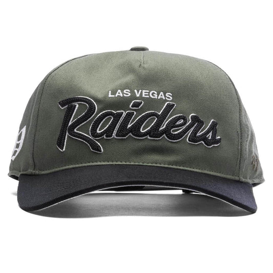 Feature x 47 Brand Chain 47 Hitch RF - Las Vegas Raiders