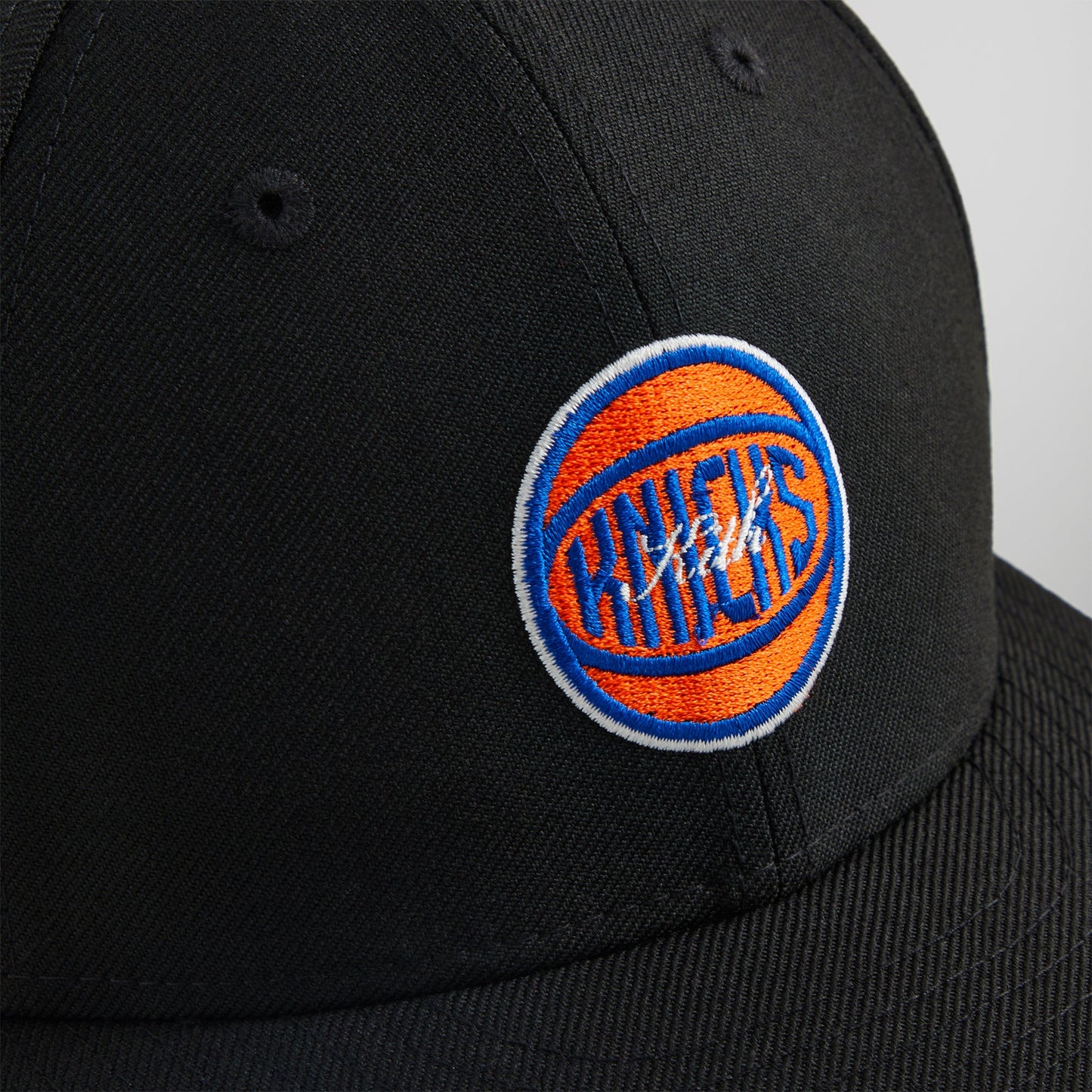 Kith & New Era for the New York Knicks 59FIFTY Low Profile Fitted - Black