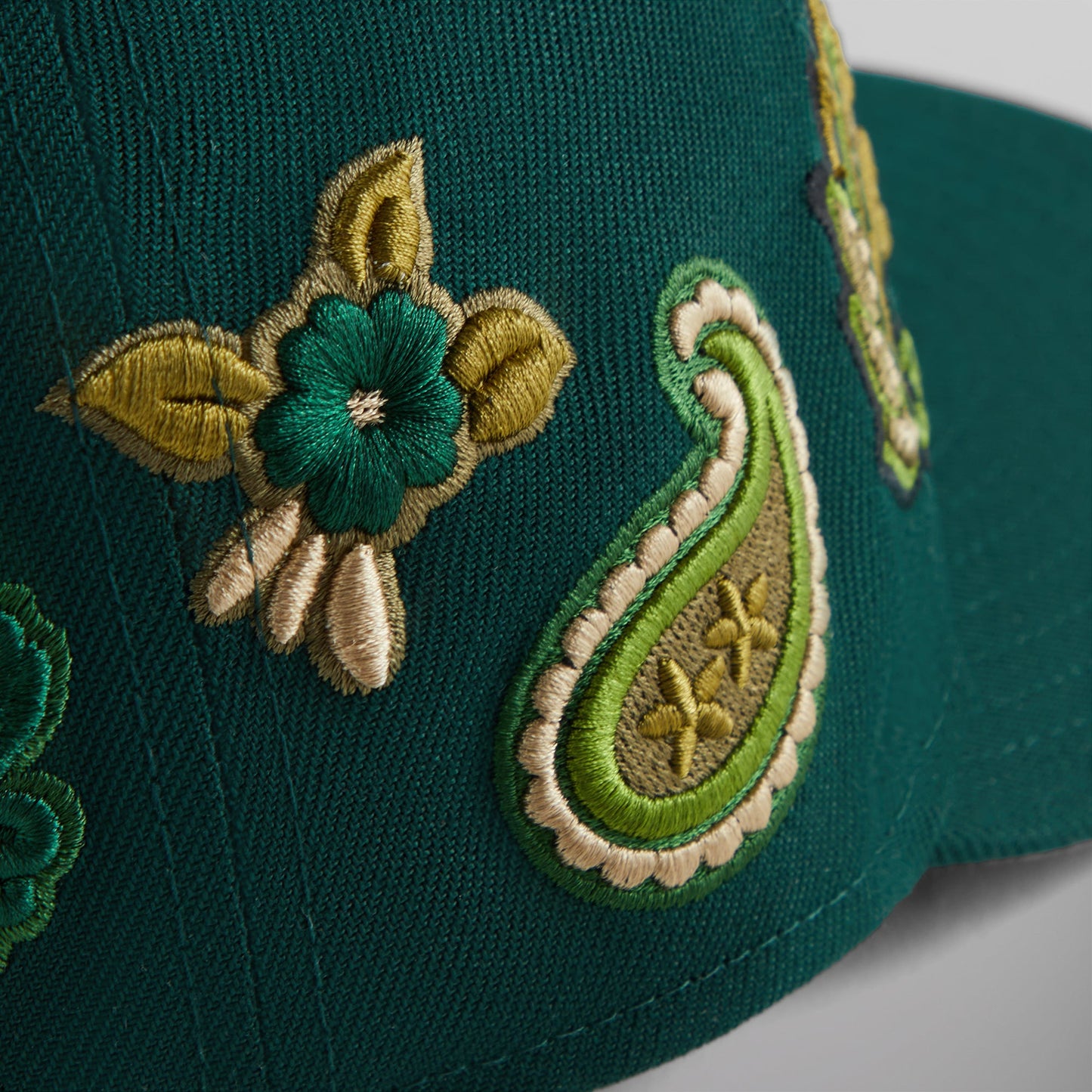 Kith & New Era for New York Yankees Paisley 59FIFTY Low Profile - Equestrian